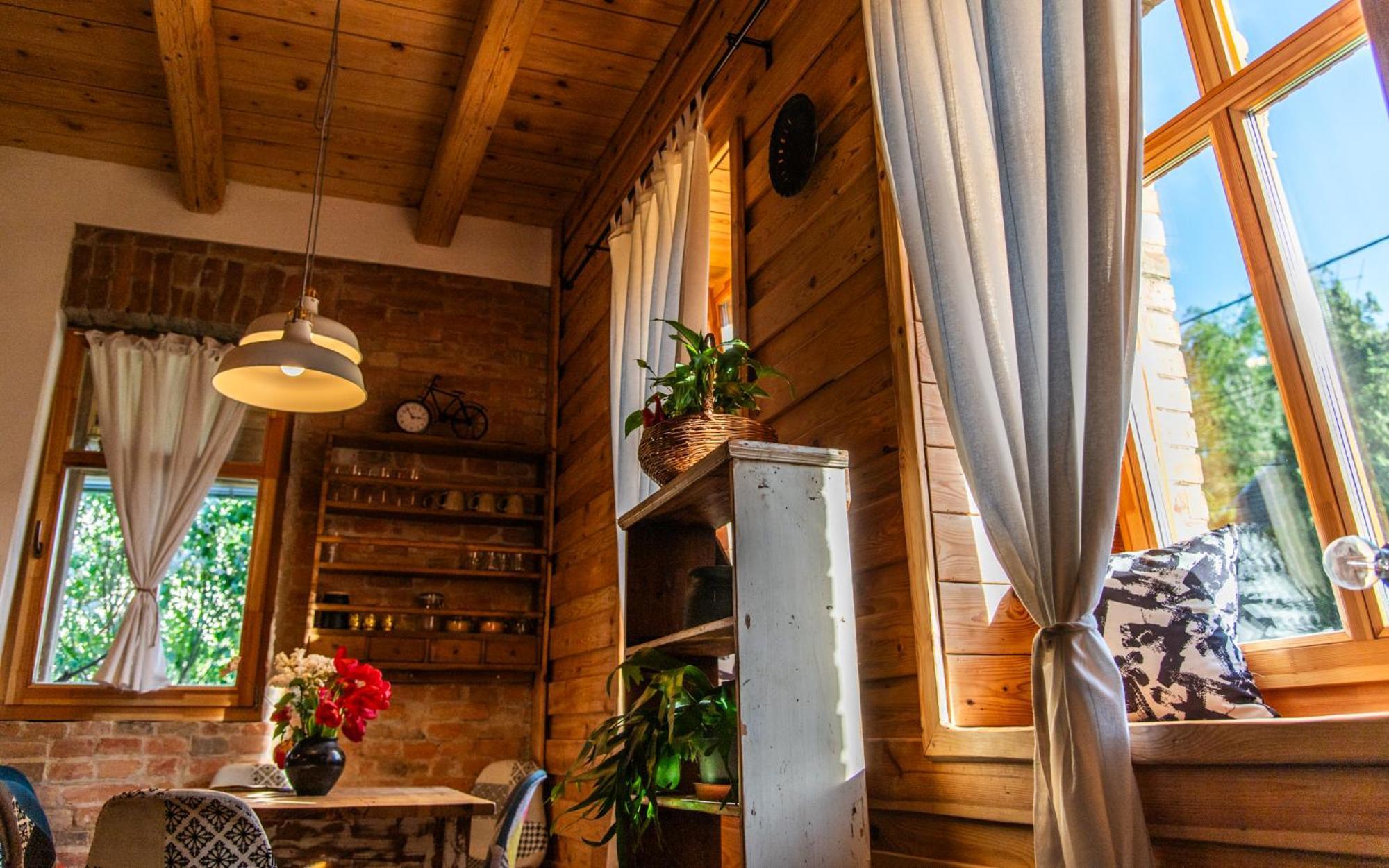 Minifaktura Loft Apartman & Reggelizo Es Etelbar Szokolya Exterior foto