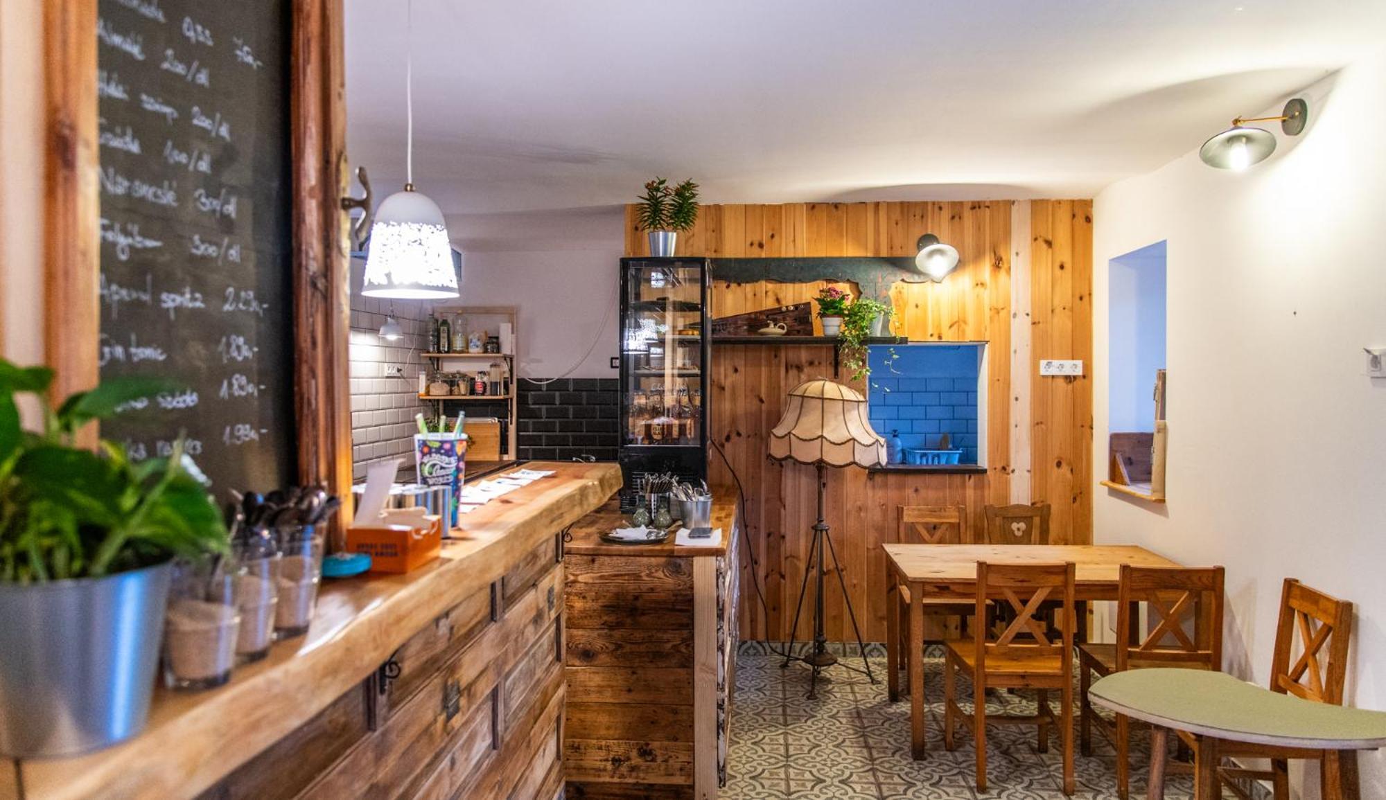 Minifaktura Loft Apartman & Reggelizo Es Etelbar Szokolya Exterior foto